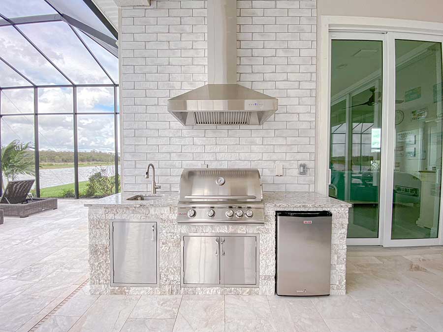 Outdoor Kitchen In Estero Fl By